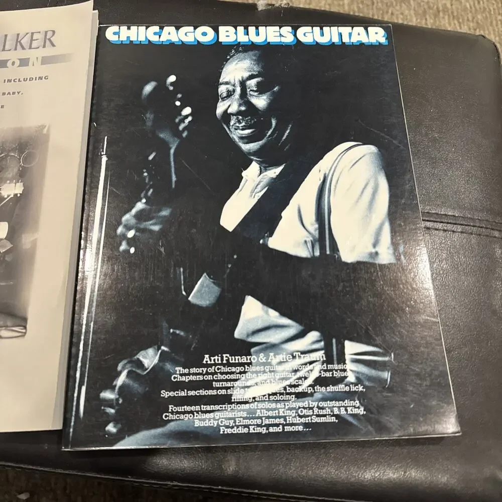 Lot Of 2 Blues Guitar Books The B-bone Walker Collection & Chicago Blues guitar